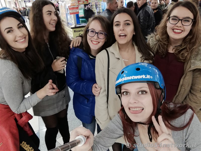 Soldout alla Notte Bianca 2018 del centro commerciale La Gru, con Biondo e Studio54network